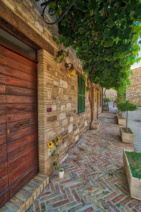 Hotel Due Torri San Severino Marche Exterior foto